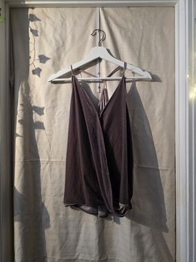 Women's Sleeveless Draped V-Neck Camisole Top - Mauve